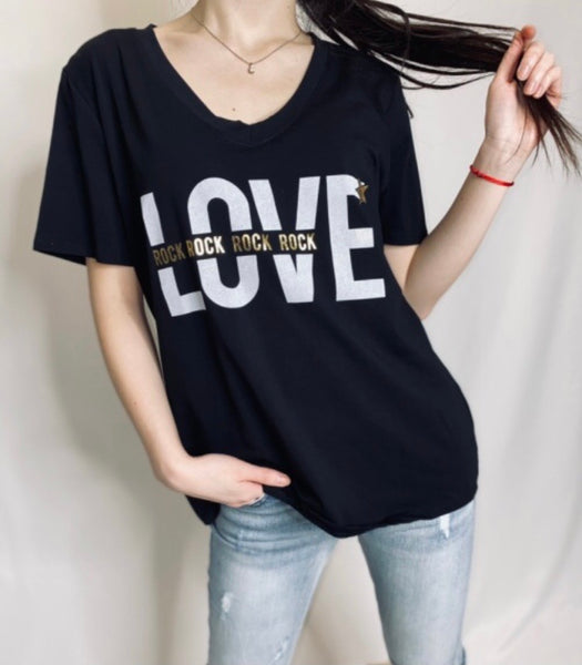 T-shirt  ROCK LOVE     2 ST KVAR ‼️